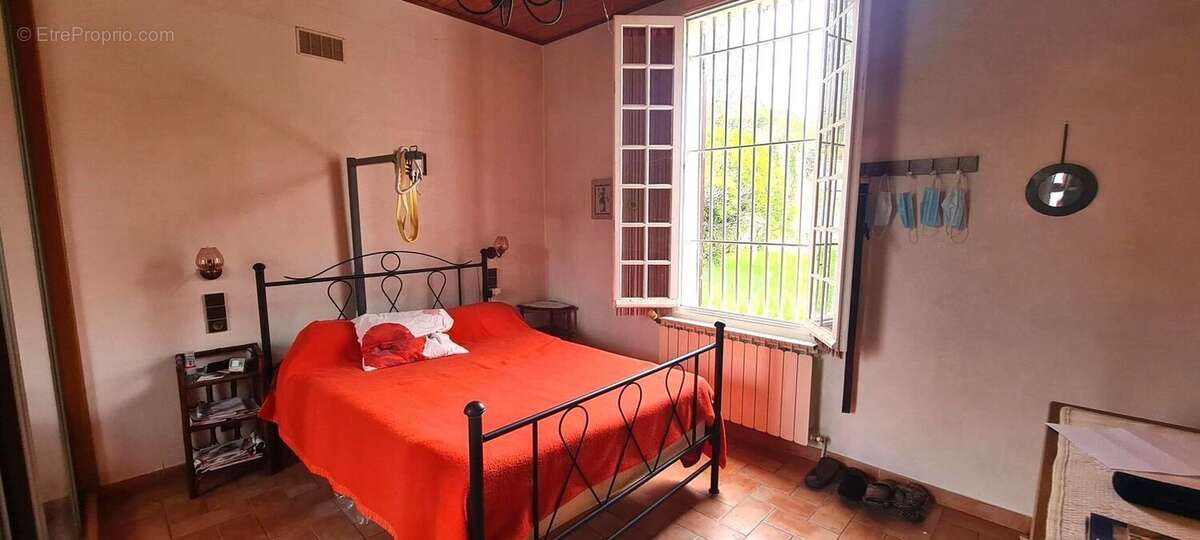 Maison à CUGES-LES-PINS