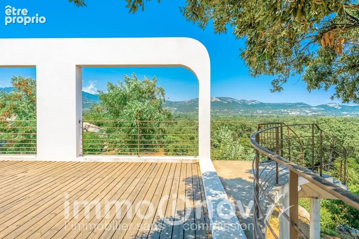 Villa de Luxe a Vendre en Corse du sud - Vue Mer et Montagnes - photo 14
