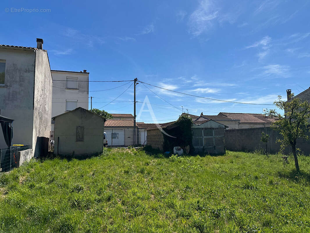 Terrain + garage - Rochefort 236 m2 - photo 2