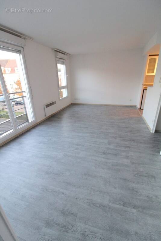 Appartement à MONTIGNY-LE-BRETONNEUX