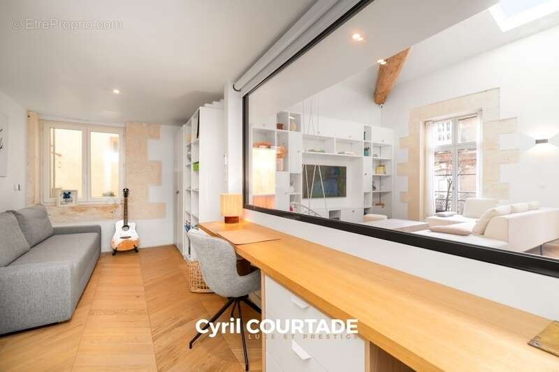 Montpellier, Dpt Hérault (34), Loft d'architecte en duplex de 120 m² - photo 11