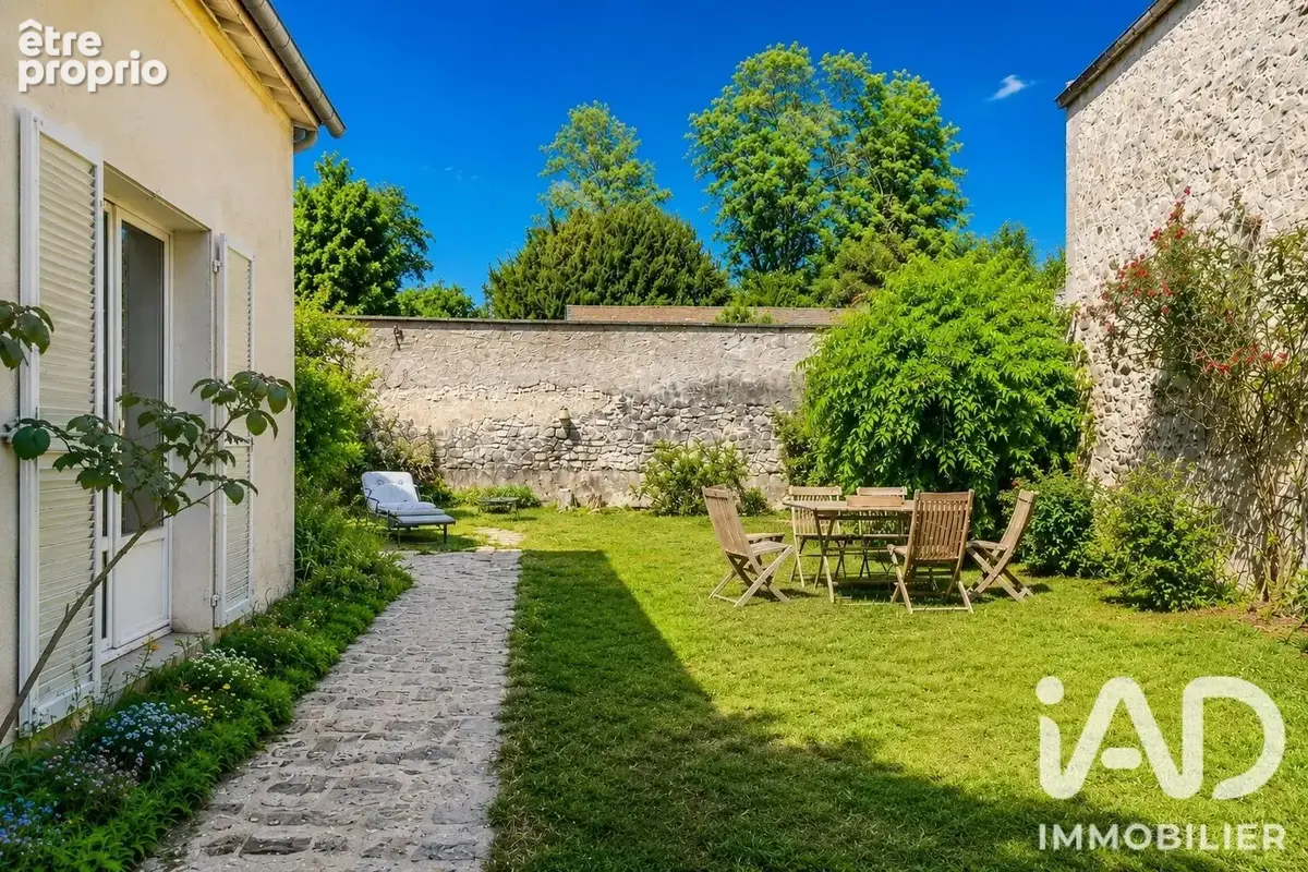 Photo 1 - Maison à FONTAINEBLEAU