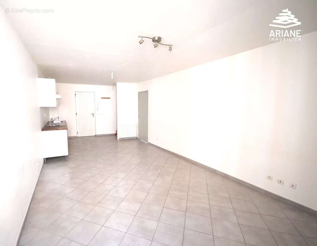 Appartement T3 , très faible charge - photo 5
