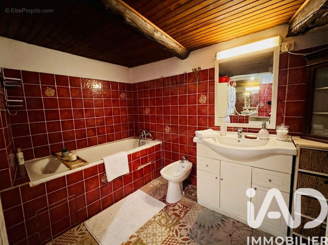 Photo 8 - Appartement à SAINT-MAXIMIN-LA-SAINTE-BAUME