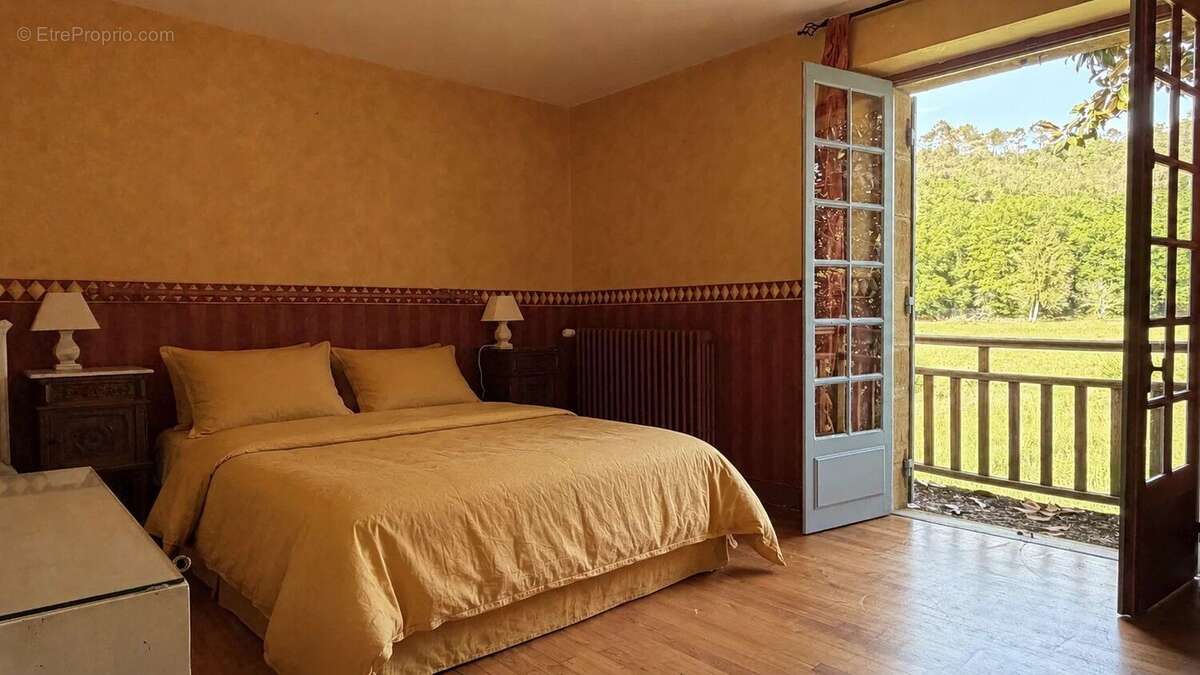 Maison à GROLEJAC