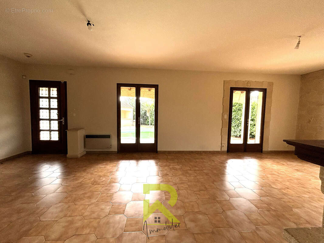 Florensac villa familiale  5 chambres - photo 10