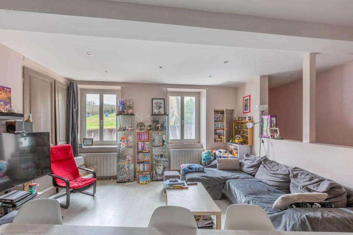 Maison à MORNANT
