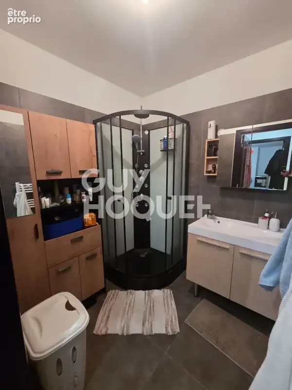 Appartement Marseille T1 de 34 m² avec terrasse de 8 m², ascenseur et climatisation. - photo 4