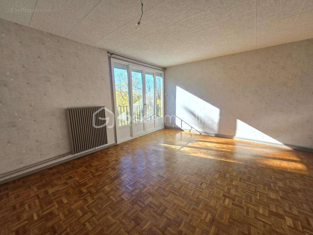 Magnifique appartement type T4 de 66 m² avec cave à NEVERS - photo 3