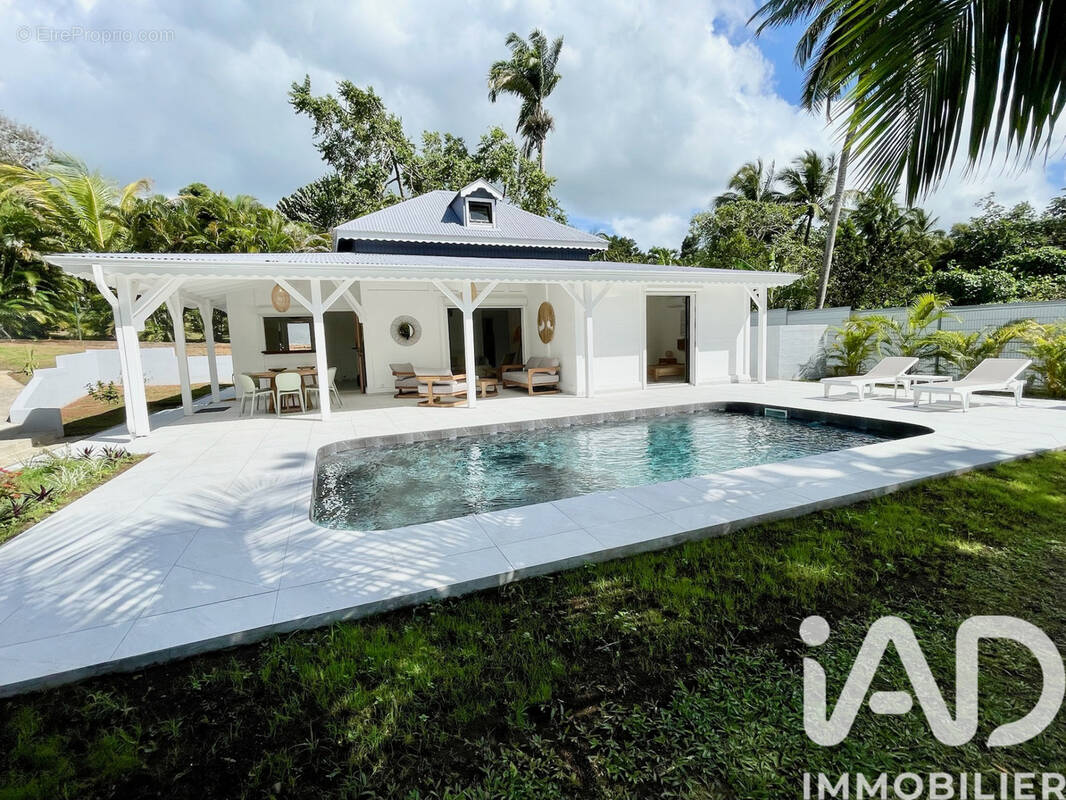 Photo 1 - Maison à PETIT-BOURG