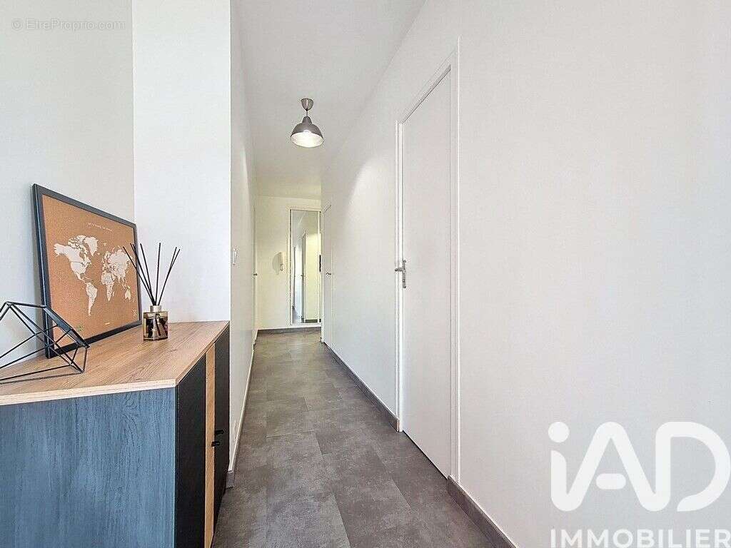 Photo 8 - Appartement à OZOIR-LA-FERRIERE
