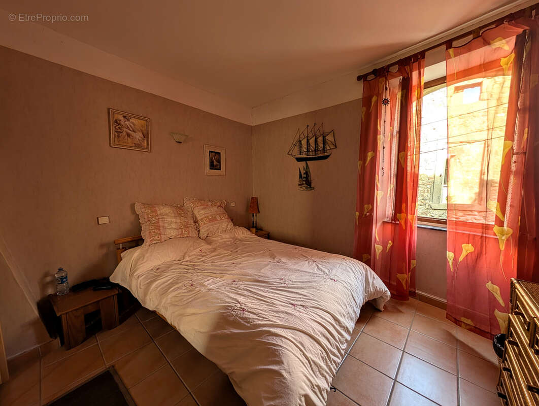 Maison à AZILLE