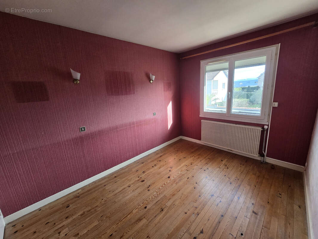 Maison à BOURG-DE-PEAGE