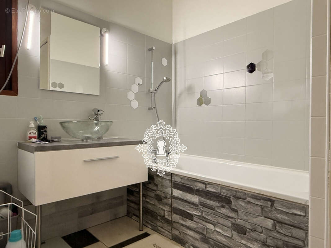 Maison à DONNEMARIE-DONTILLY