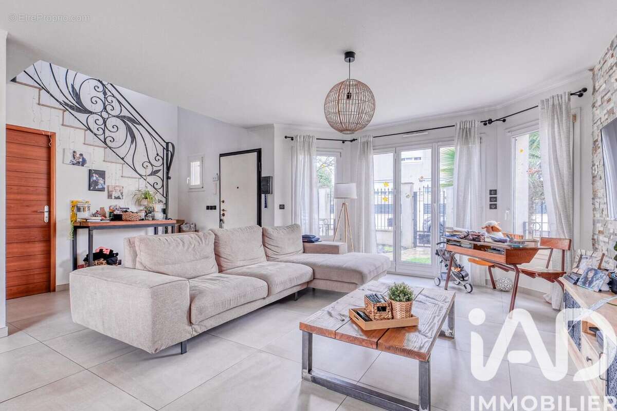 Photo 3 - Maison à TREMBLAY-EN-FRANCE