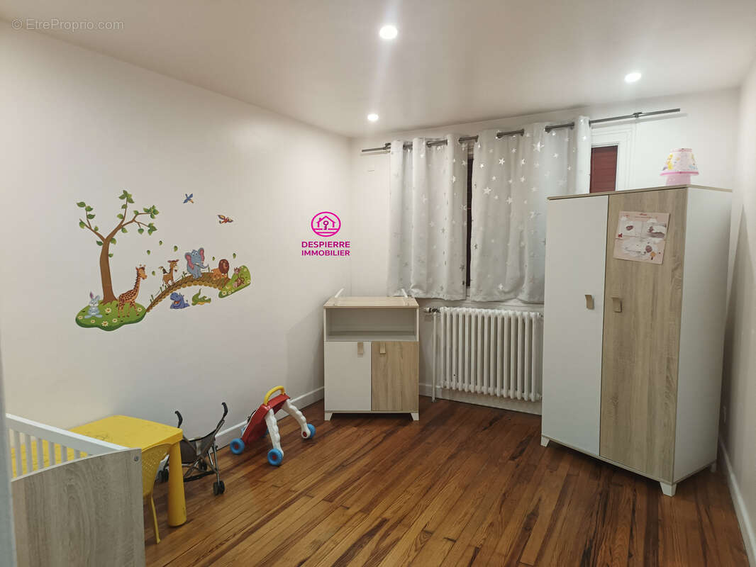 Maison à ROUSSILLON