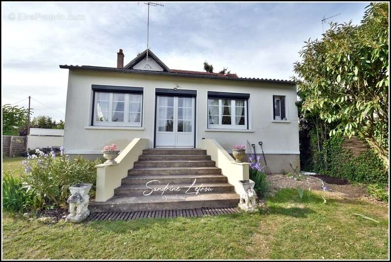 Maison à EZY-SUR-EURE