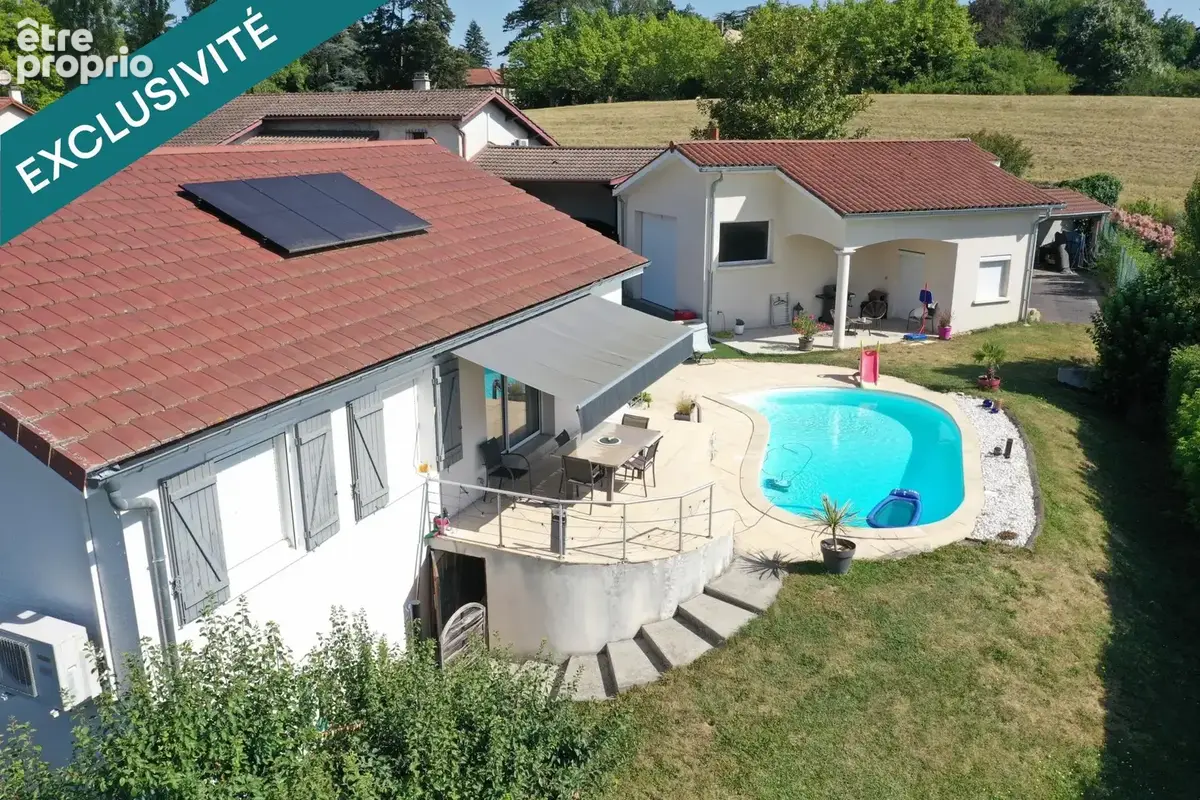 Photo 1 - Maison à VAULX-MILIEU