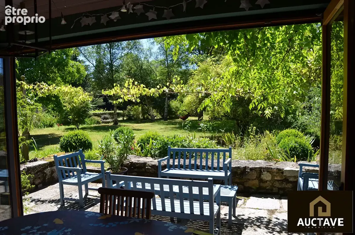 Manoir de caractère à Alençon sur 3.5 hectares,  fenêtres à meneaux, maison d'amis, 6 chambres - photo 5