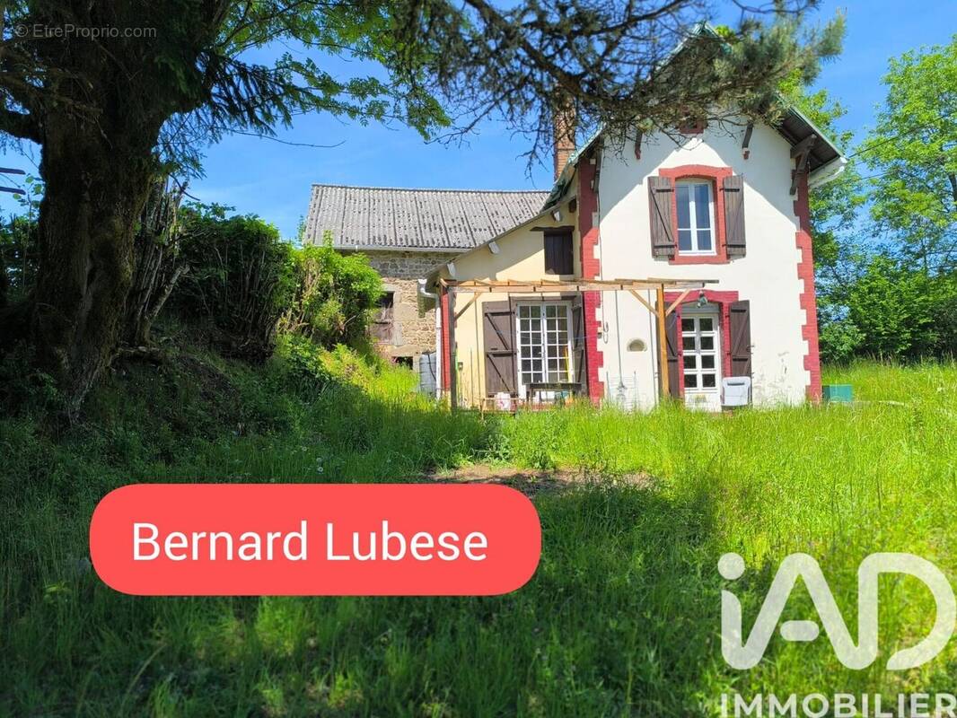 Photo 1 - Maison à SAINT-ORADOUX-DE-CHIROUZE
