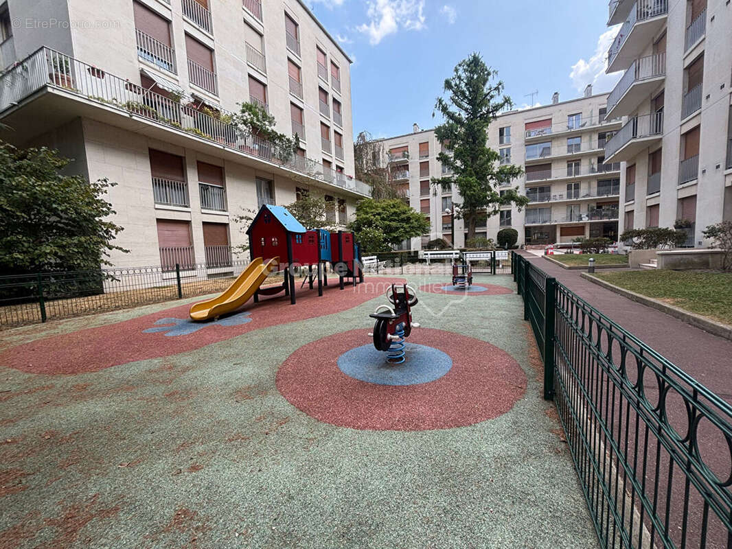 Appartement Versailles 4 pièce(s) 118.9 m2 - photo 9
