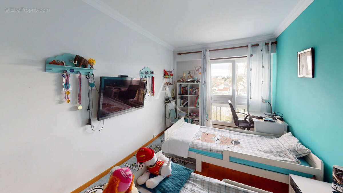 Appartement à L'HAY-LES-ROSES