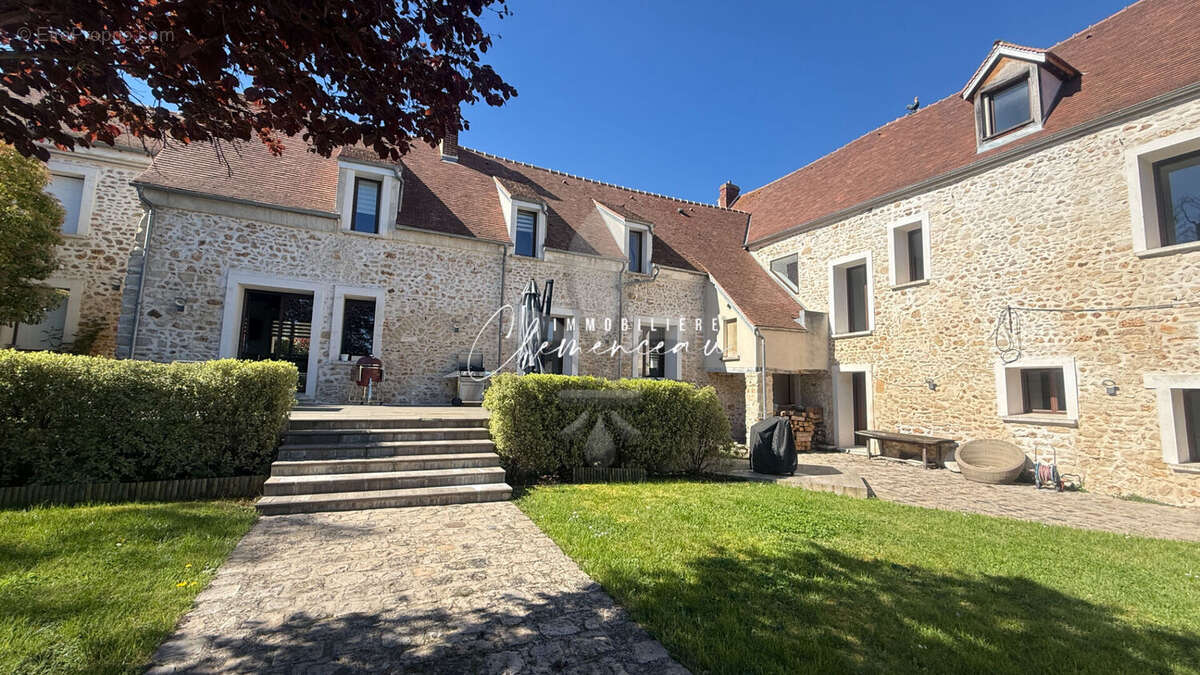 Maison à ECQUEVILLY