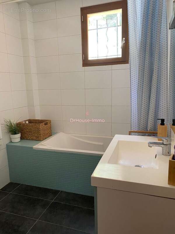 Maison à CUGES-LES-PINS