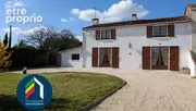 Maison à LES HERBIERS