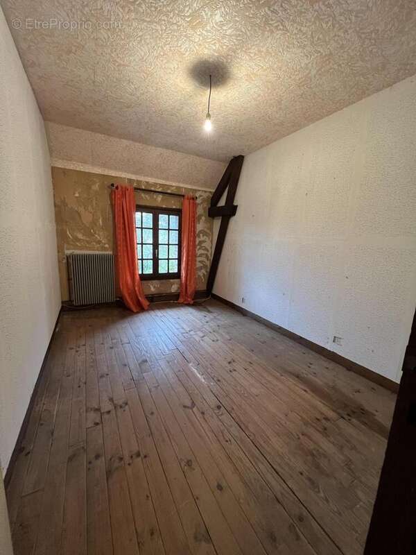 Maison à MEZIDON-CANON