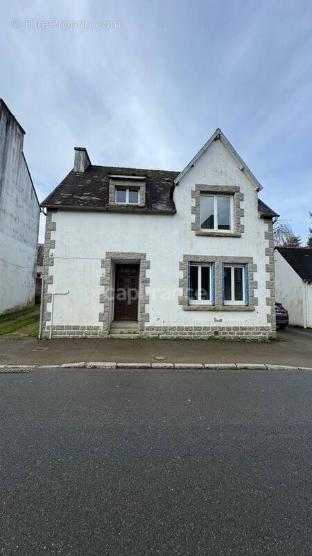 Maison à PLONEVEZ-DU-FAOU