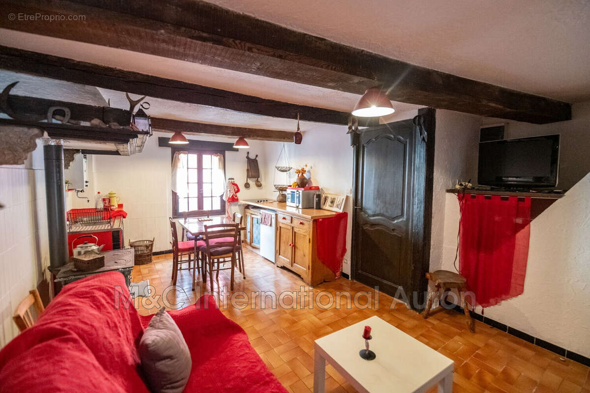Appartement à SAINT-ETIENNE-DE-TINEE