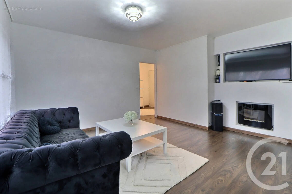 Appartement à AULNAY-SOUS-BOIS