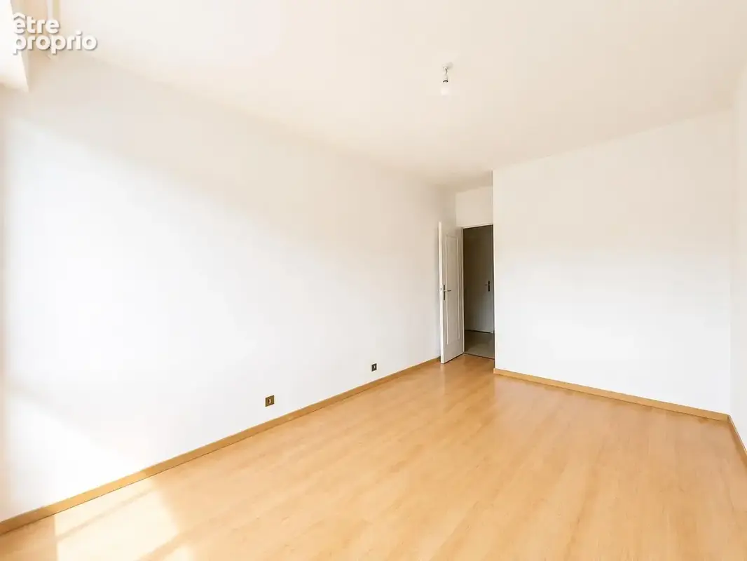 Spacieux T3 lumineux de 91 m2 avec balcon filant, vue dégagée - photo 6