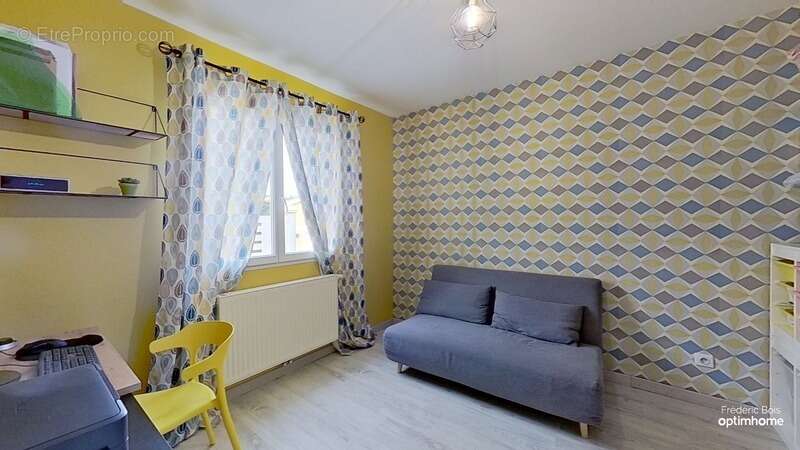 Maison à LA CHAPELLE-DE-GUINCHAY