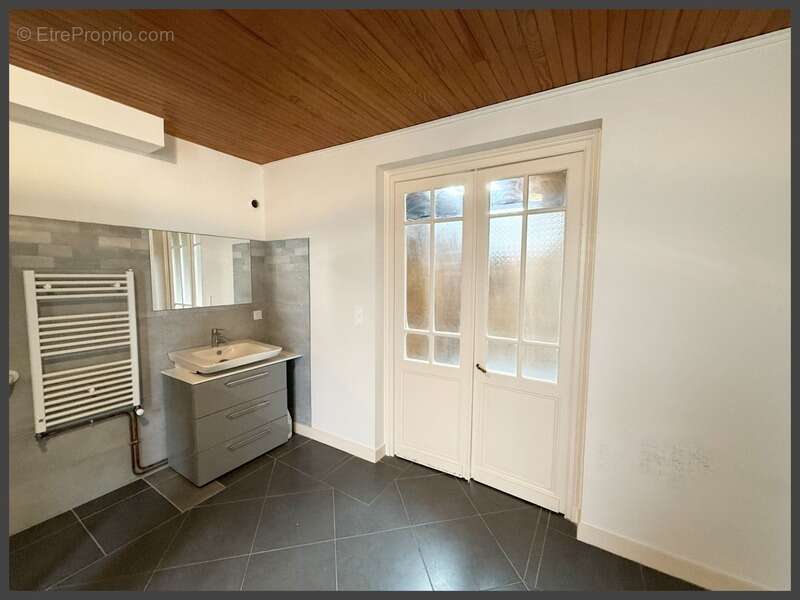 Maison à VILLEFRANCHE-DE-LONCHAT