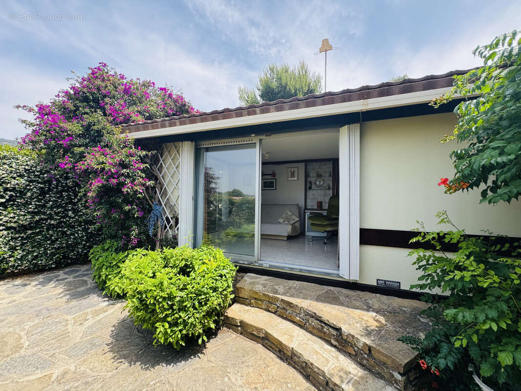 Maison à BORMES-LES-MIMOSAS