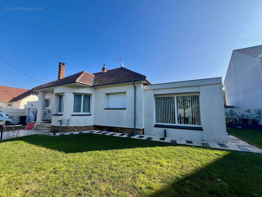 Maison à ATHIS-MONS