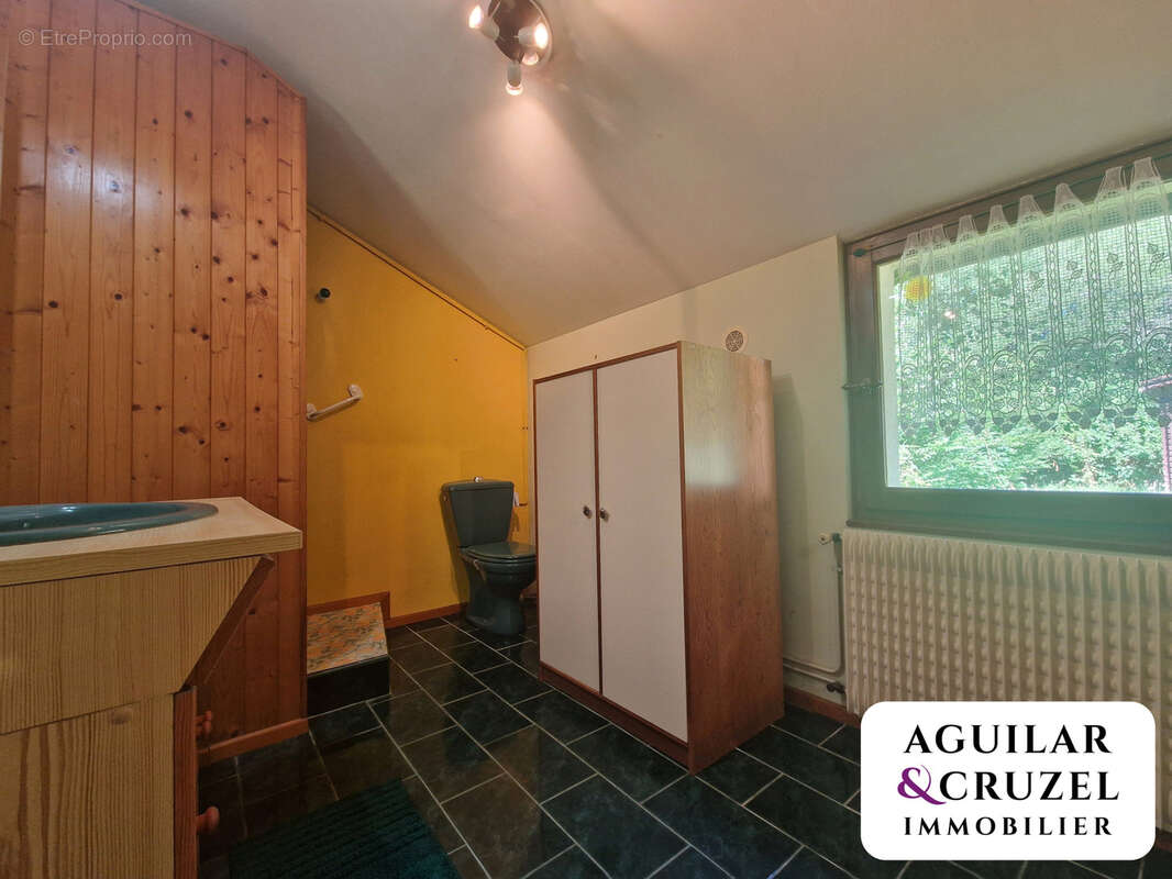Maison solognote de plain-pied avec garage et dépendances   Neuvy-sur-Barangeon - photo 6
