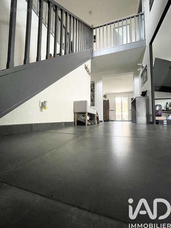 Photo 2 - Maison à SAINT-GERMAIN-LES-CORBEIL