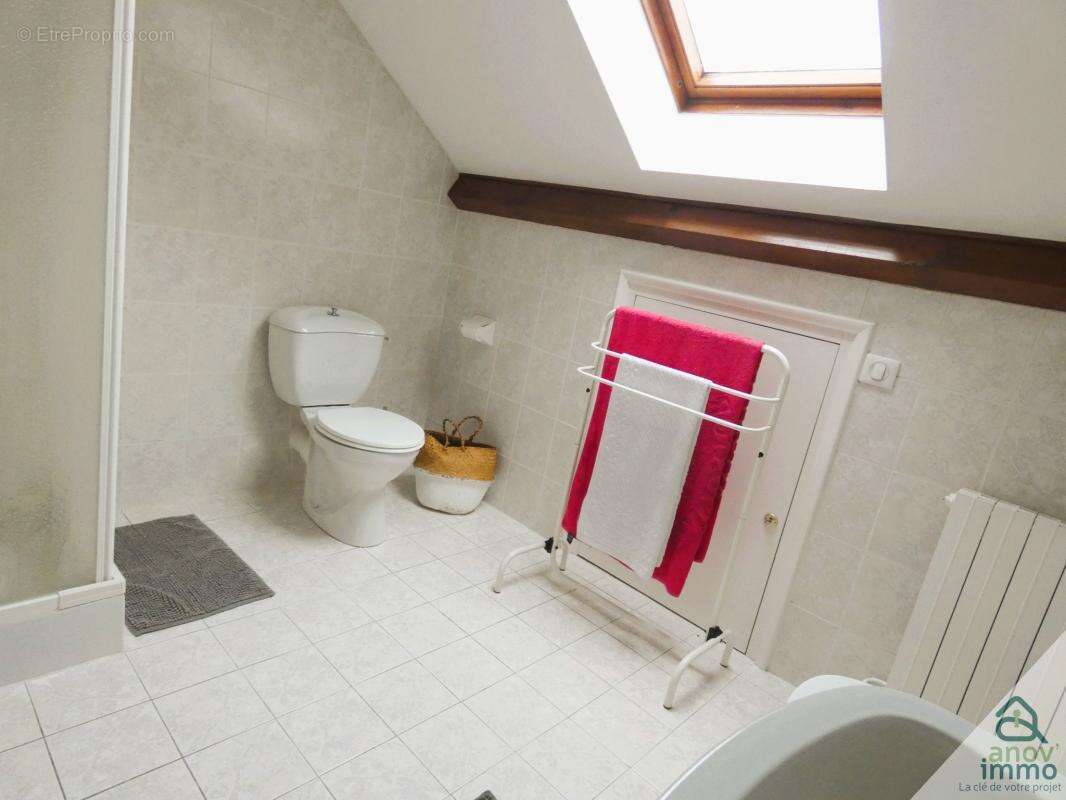 Maison à SAINT-PIERRE-DE-CHANDIEU