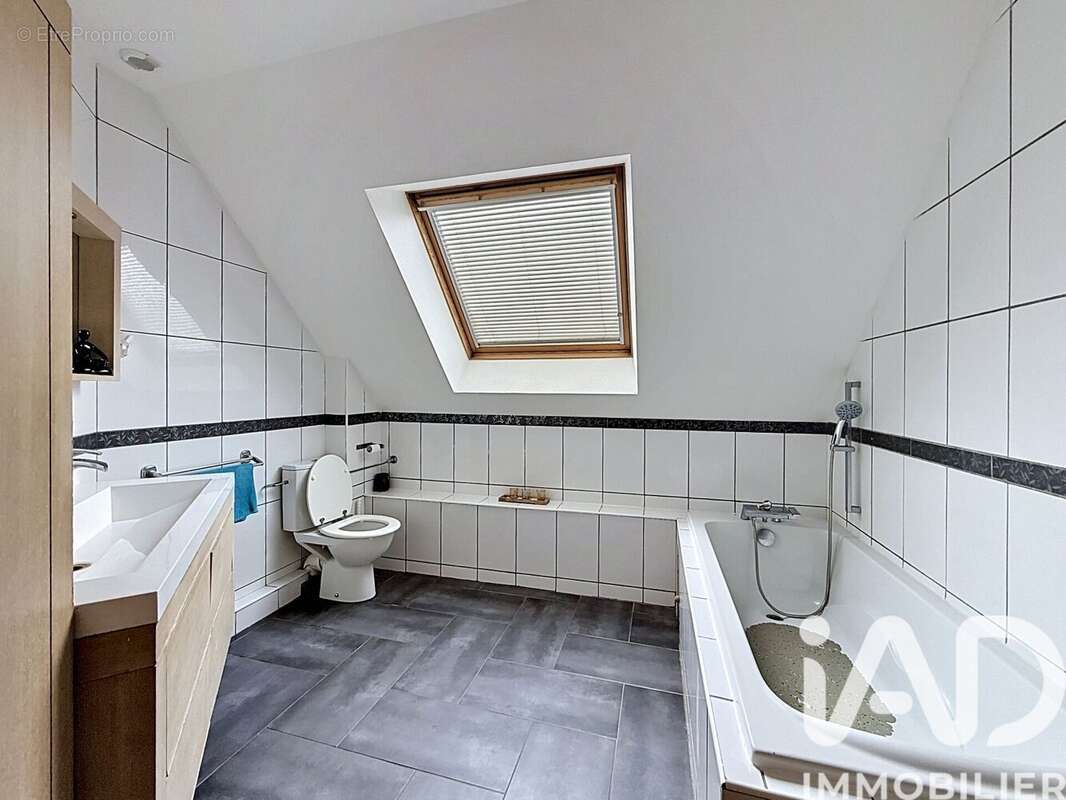 Maison 128 m² à Tagolsheim  - photo 9