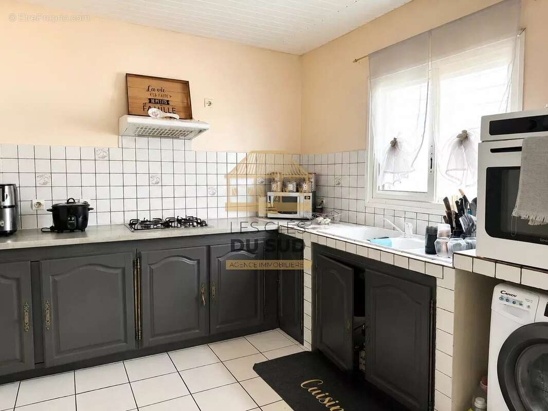 A vendre - une maison de type t4 de 90 m2 environ - saint-philippe - 180 000 € - photo 5