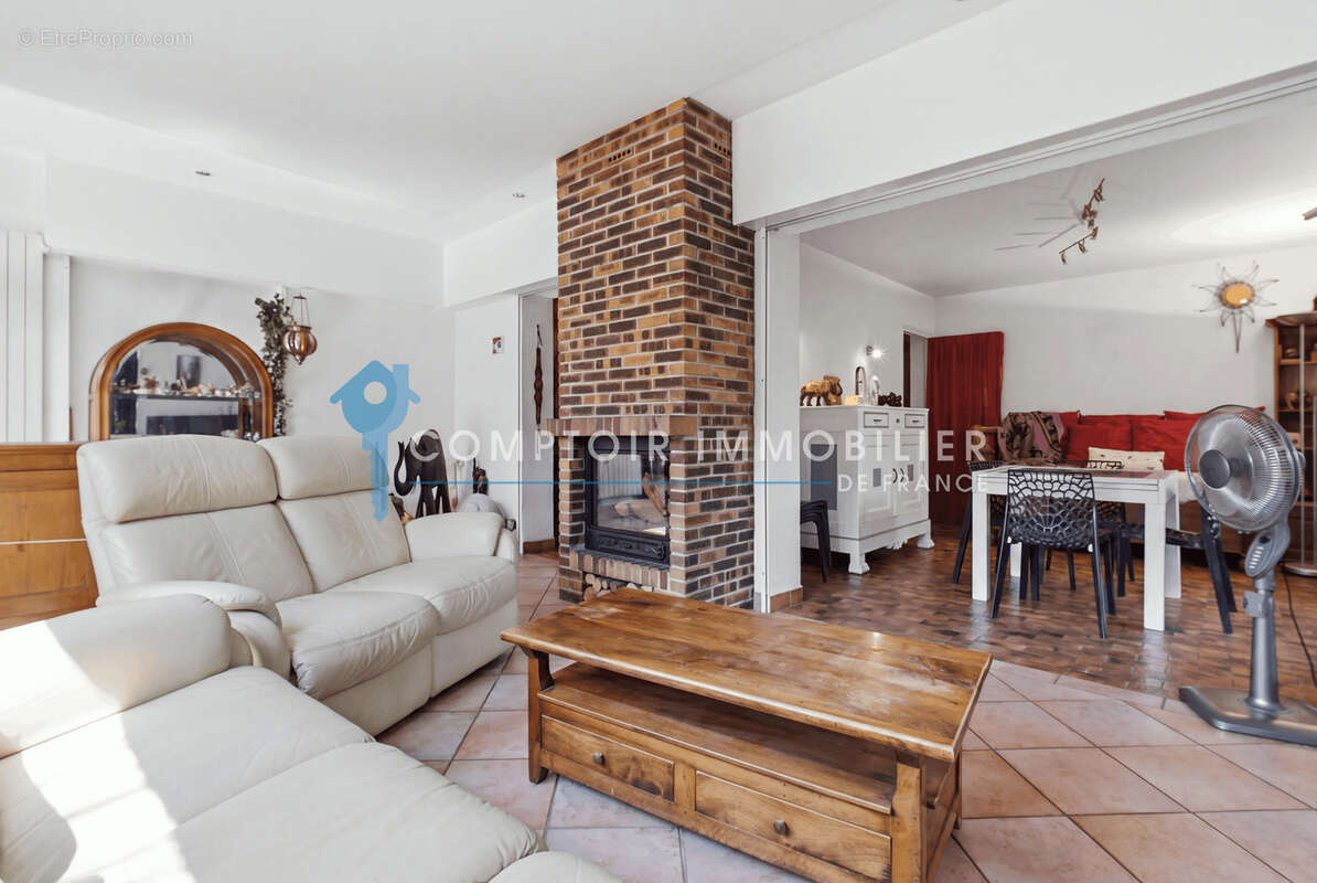 Maison Plain-pied de 2 logements avec Piscine - photo 4