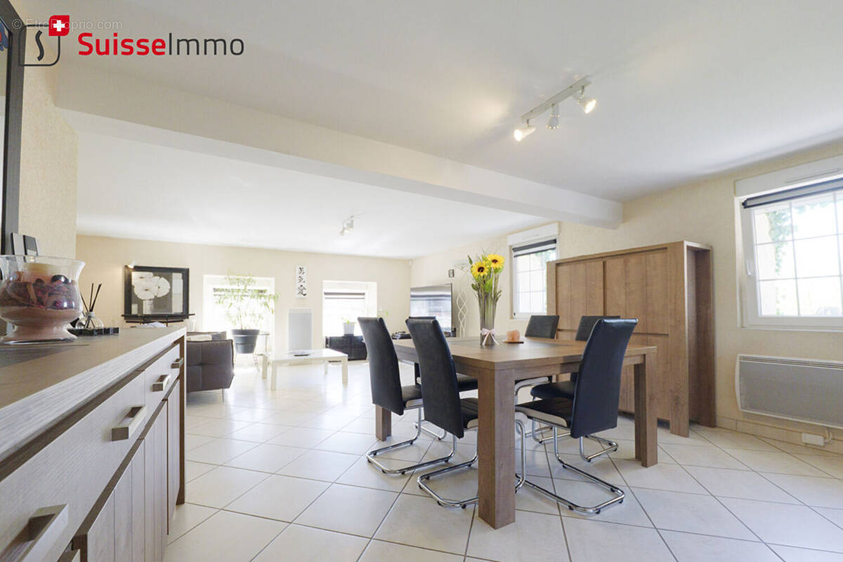 Appartement à DENNEY