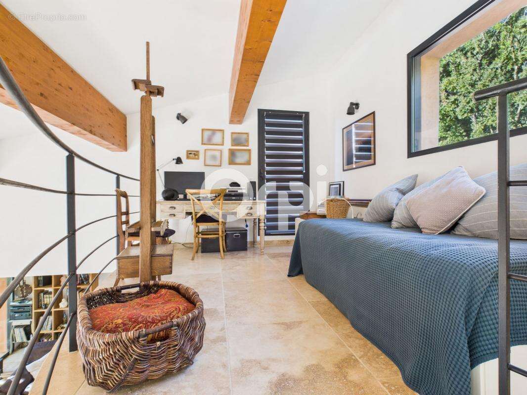 Maison à MONTAUROUX