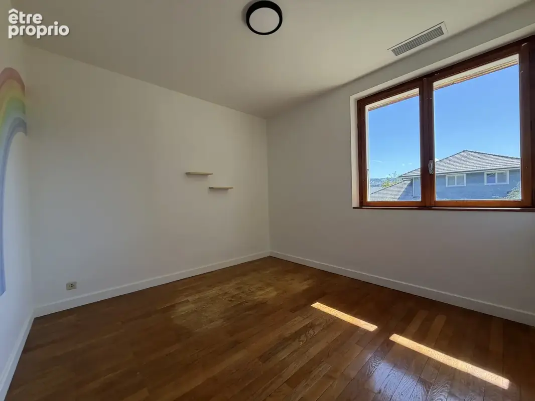 Ripailles, Thonon, Maison individuelle sur 1500 m2 de terrain. - photo 6
