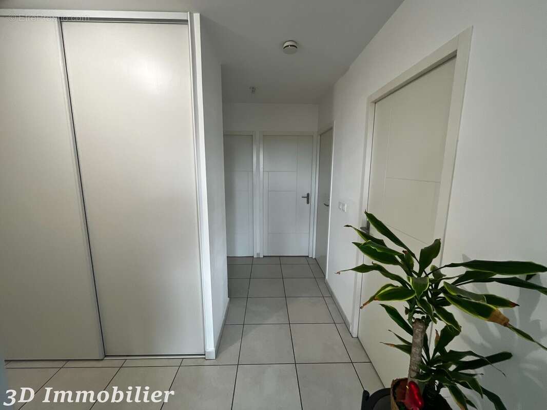 Appartement à CRANVES-SALES