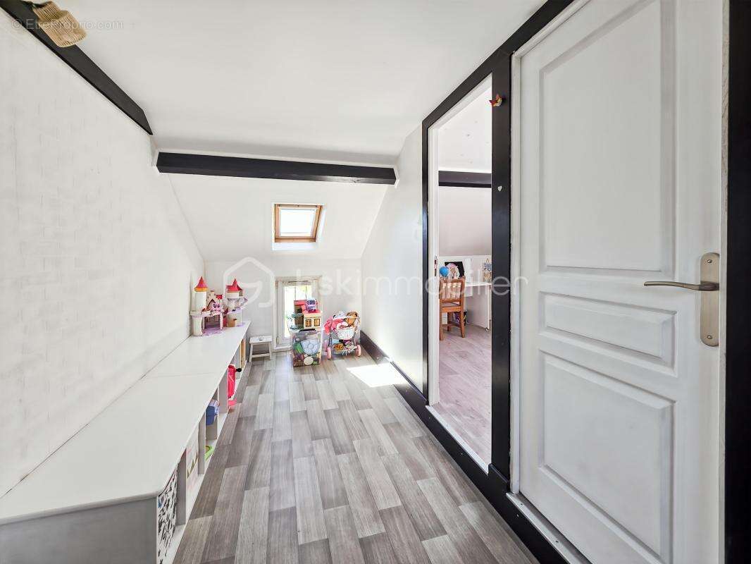 Maison à NANTOUILLET
