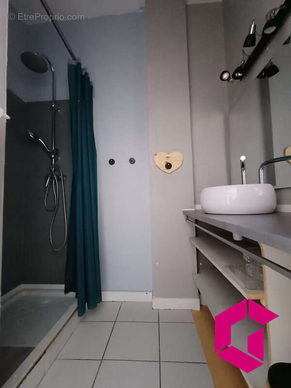 Appartement à SAINT-ETIENNE